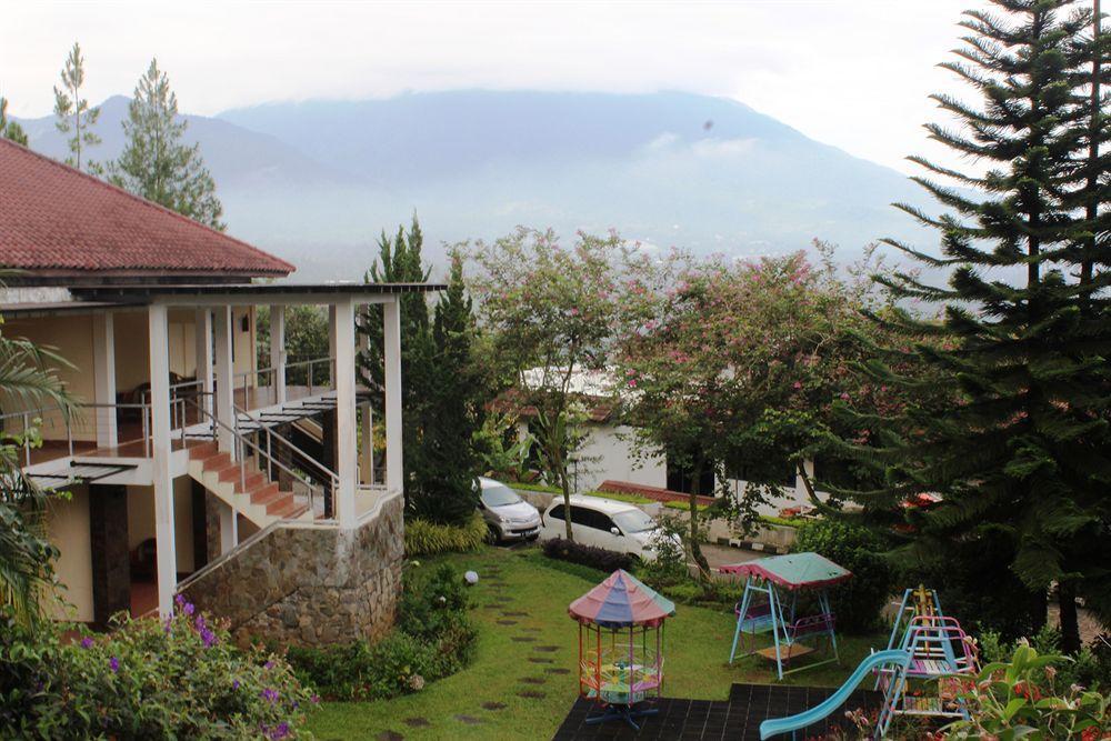 Alfa Resort Hotel And Conference Puncak Exterior foto