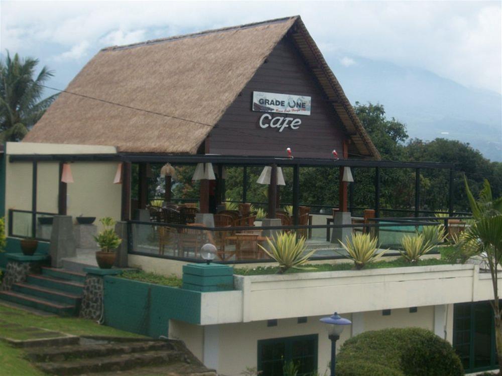 Alfa Resort Hotel And Conference Puncak Exterior foto
